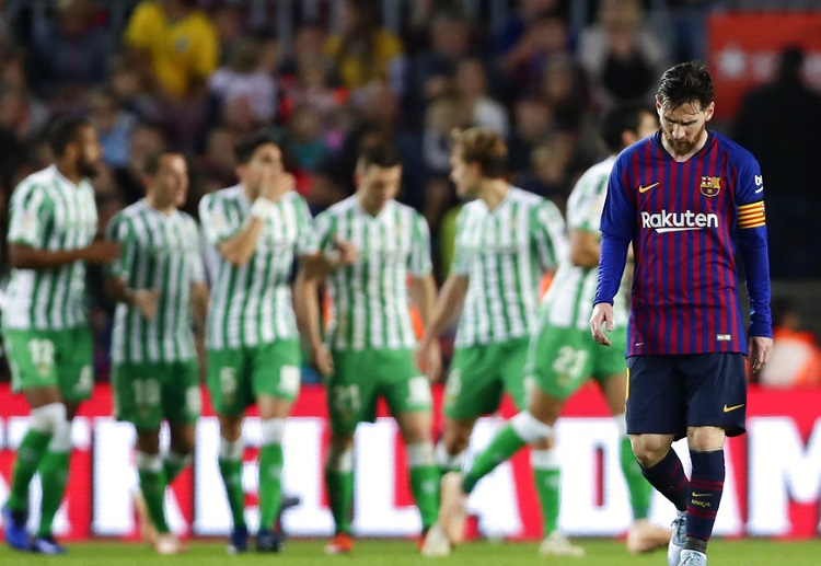 La Liga: thủ môn xuất sắc của Barca bắt bóng rất tệ và tỷ số được nâng lên 3-1 cho Betis