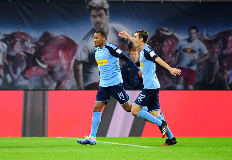 분데스리가: 알라산 플레가 1경기 출전 정지 처분 이후 보루시아 묀헨글라트바흐에 돌아온다.