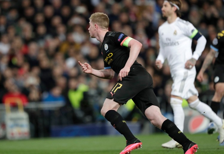 유로 2020은 코로나바이러스의 확산으로 2021년으로 연기되었다.