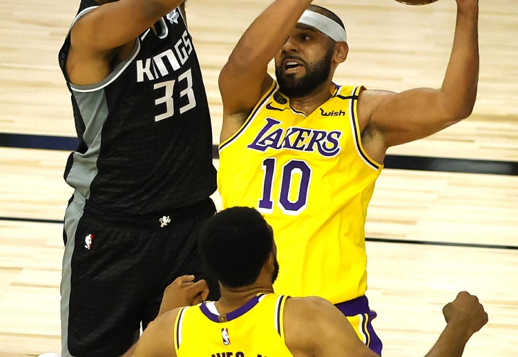 အန်ဘီအေရဲ့ဒုတိယအအောင်မြင်ဆုံးအသင်း အဲလ်အေလိတ်ကာတို့ ပို့တ်လန်းထရေးလ်ဘလေဇာနဲ့ တွေ့ဆုံနေ