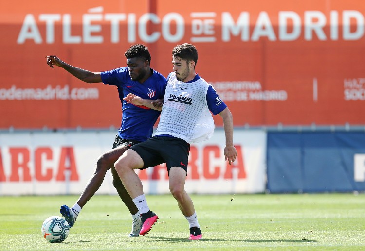 ပါတေးအနေနဲ့ ပရီးမီးယားလိဂ်ကလပ်နဲ့ လေးနှစ်စာချုပ်ချုပ်ဆိုပြီး တစ်ပတ်လုပ်ခ ပေါင် ၂၅၀၀၀၀ရရှိမှာ ဖြစ်သလို