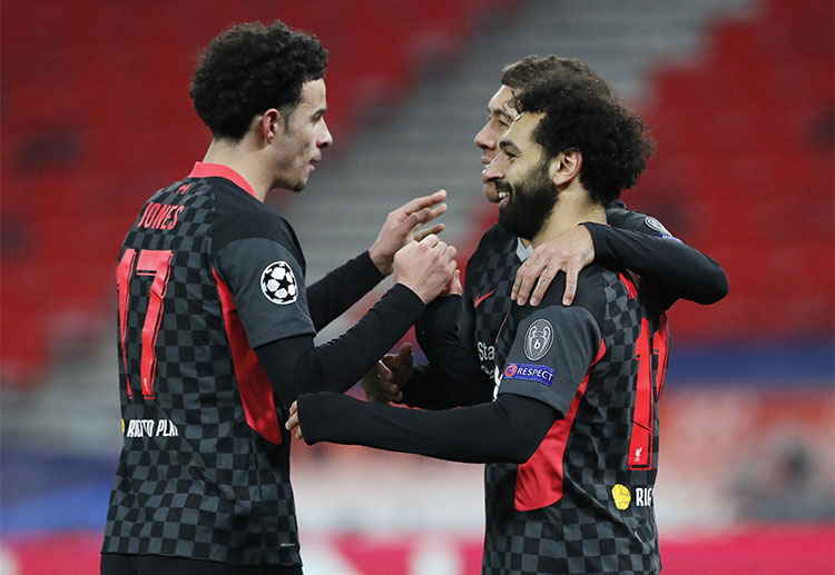 모하메드 살라가 이번 시즌 17골을 넣으면서 골든 부츠 경쟁의 선두에 서 있다.