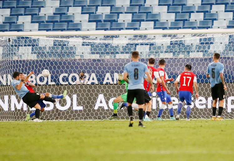 Arturo Vidal membuat gol bunuh diri di Copa America 2021 saat melawan Uruguay