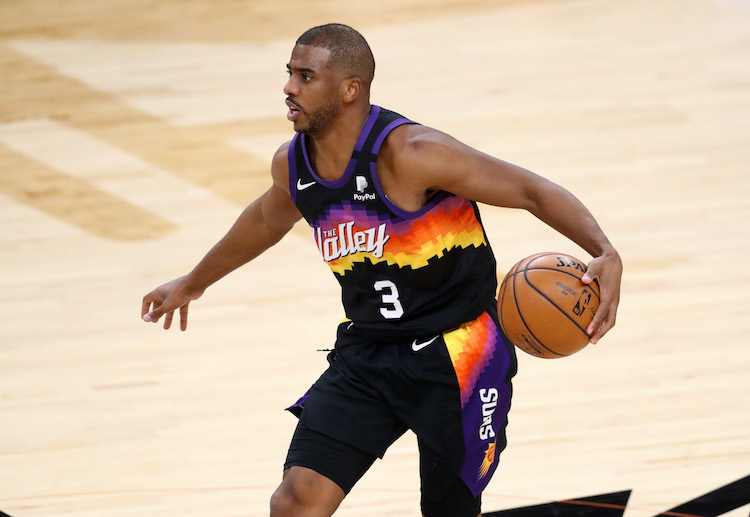 NBA 太阳队的球员的图片