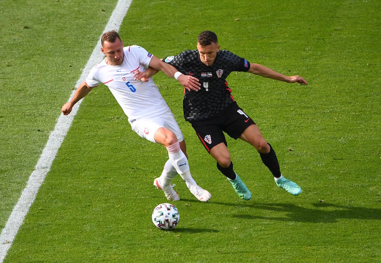 Tendangan dingin Ivan Perisic saat menghadapi Republik Ceko di Euro 2020.