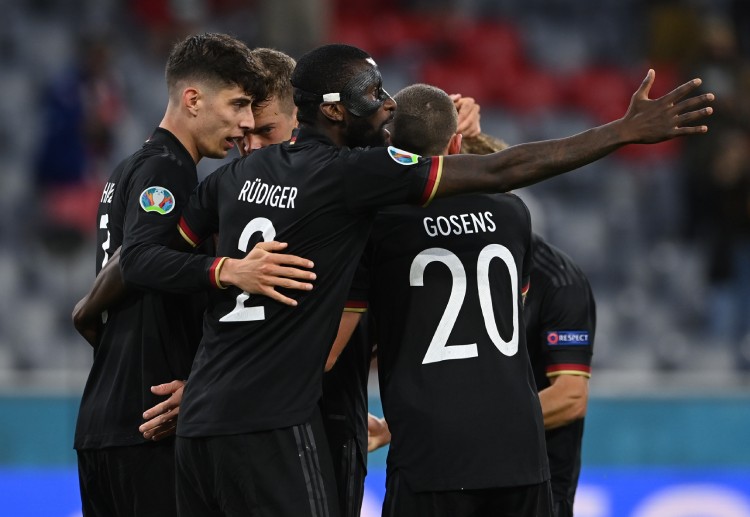 လက်ရှိ ယူရို ၂၀၂၀ မှာ ဒီနှစ်သင်းရဲ့ ကစားပုံကို ကြည့်ရင် အင်္ဂလန်က သွင်းဂိုးတွေ သိပ်မက်မောခြင်း မရှိပဲ ၁ ဂိုးလောက်နဲ့ နိုင်ရင်ကို ထိန်းကစားသွားတာ တွေ့ရပြီး ဂျာမနီ ကတော့ အင်္ဂလန်နဲ့ လုံးဝ ပြောင်းပြန်ပါ။