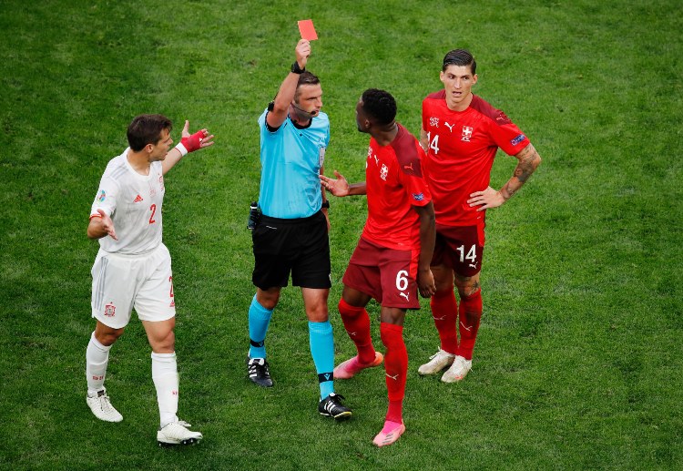 ဆွစ်ဇာလန် ကတော့ ရှား၊ အာကန်ဂျီ၊ ဗားဂတ်စ်တို့ ၃ ဦး လွဲချော်ခဲ့ပြီး ဂတ်ဗရန်နိုဗစ် တစ်ဦးတည်း ဂိုးဝင်ခဲ့လို့ ပွဲပြီးရလဒ် ၂-၄ နဲ့ စပိန်ကို ရှုံးပြီး ယူရို ၂၀၂၀ ကနေ လက်ပြခဲ့ရပါတယ်။