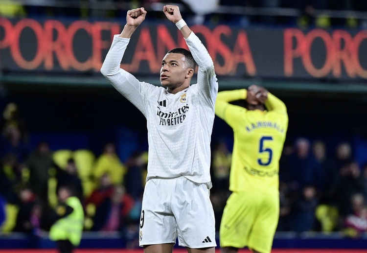 ဒါ့အပြင် ကာလို ဆန်ဆယ်လော့တီရဲ့ အသင်းက လာလီဂါ မှာလည်း ချန်ပီယံဆု ရယူနိုင်ဖို့ အခြေအနေကောင်းတွေ ပိုင်ဆိုင်ထားဆဲ ဖြစ်ကာ ချန်ပီယံလိဂ် မှာလည်း စံချိန်တင် ချန်ပီယံ ဖြစ်ဖို့ လမ်းကြောင်းမှန်ပေါ်မှာ ရှိနေပါသေးတယ်။