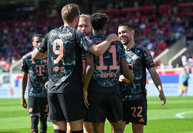 德甲联赛 拜仁现在手握72个积分，与上赛季的总积分相同，在孔帕尼的执教下，他们正一步一个脚印地接近联赛冠军。