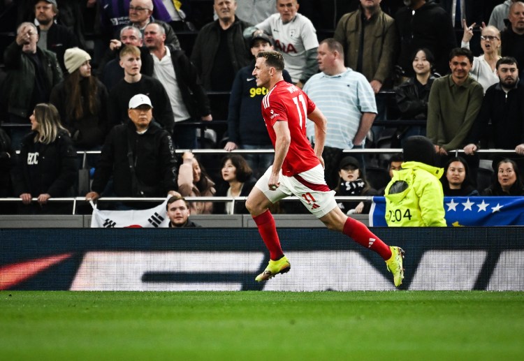 Nottingham Forest đối đầu Man City ở bán kết FA Cup