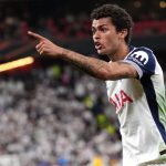 英超联赛 热刺前锋约翰逊在欧联杯决赛中贡献关键一球，展现良好状态。