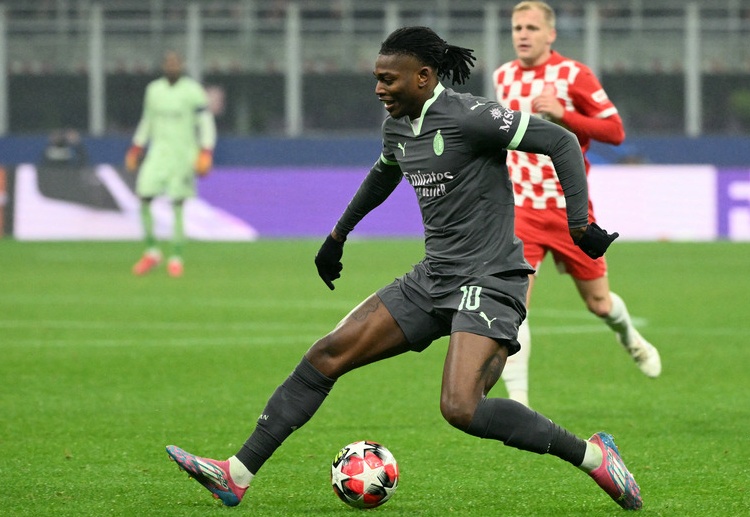 အေစီမီလန် တိုက်စစ်မှူး ရာဖေးလ် လီယောင် ကတော့ လာလီဂါ ကလပ် ဘာစီလိုနာရဲ့ စီမံကိန်းကို နှစ်သက်နေကြောင်း El Nacional က ဖော်ပြပါတယ်။