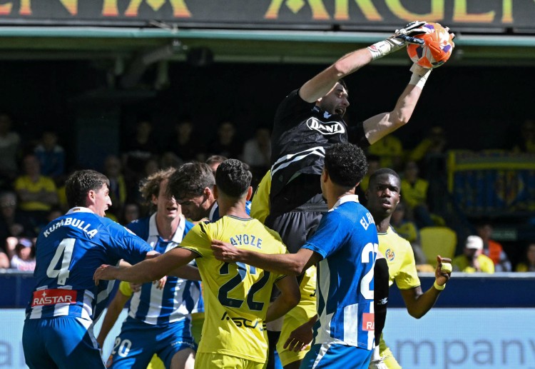 ယိုအန် ဂါစီယာ ကတော့ ၂၀၂၄-၂၀၂၅ ဘောလုံးရာသီ အတွင်း လာလီဂါရဲ့ အကောင်းဆုံး ဂိုးသမား ဖြစ်ကြောင့် သူ စွမ်းဆောင်ခဲ့တဲ့ အချက်အလက်တွေက သက်သေသခံနေပါတယ်။