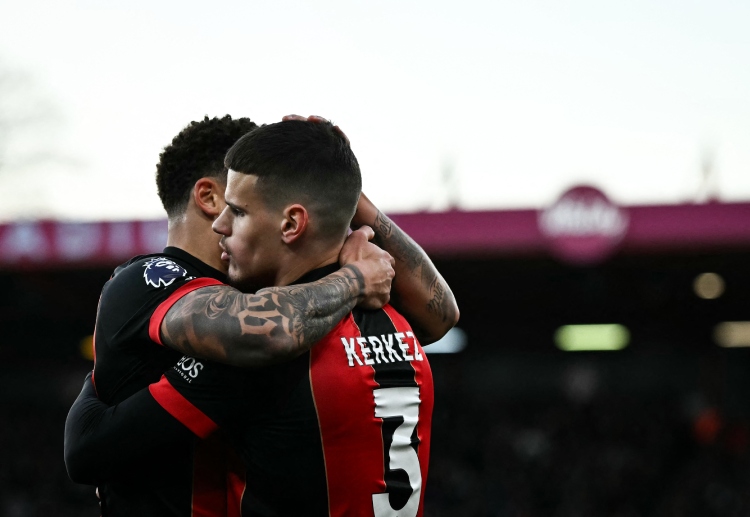 ဒါ့အပြင် ဖရင်ပေါင် အနေနဲ့ ပရီးမီးယားလိဂ် ချန်ပီယံ ကလပ်မှာ ကျောနံပါတ် ၃၀ ကို ဝတ်ဆင် ကစားသွားမှာလည်း ဖြစ်ပါတယ်။