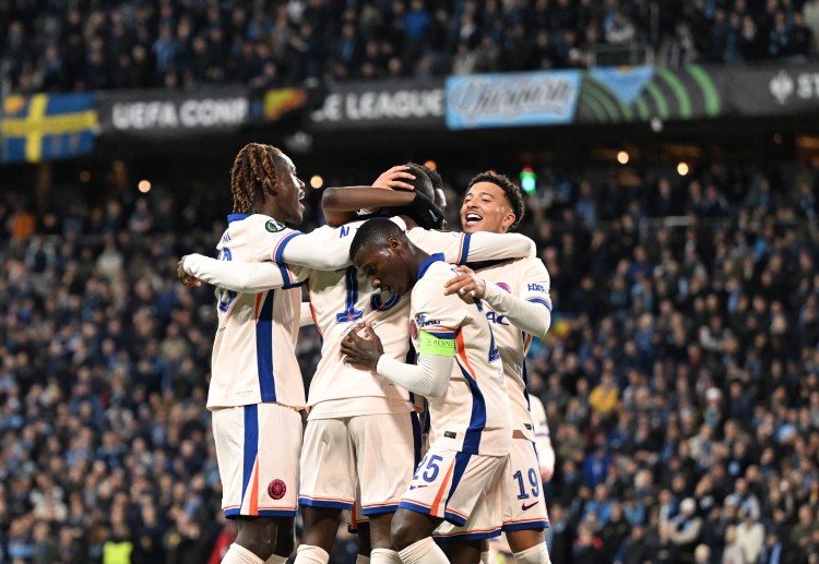 첼시는 일요일에 리버풀을 상대하는데, 리버풀은 다시 프리미어리그 시즌을 이어간다.