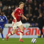 ဒီတိုက်စစ်မှူး ၂ ဦး နေရာမှာ အစားထိုးဖို့ အတွက် ပရီးမီးယားလိဂ် ကလပ်က လီယမ် ဒီလက်ပ်နဲ့ အန်တိုနီ ဆီမီညို တို့ကို ပစ်မှတ်ထားနေကြောင်း သိရပါတယ်။