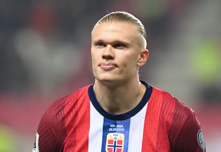 世界杯预选赛 上半场尾声,厄德高助攻哈兰德再下一城,锁定三球领先优势。