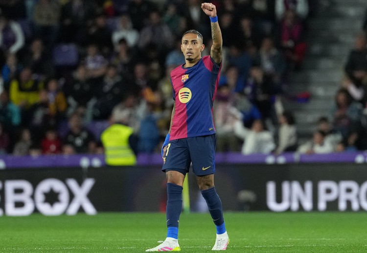 ပရီးမီးယားလိဂ် ကလပ် မန်ချက်စတာယူနိုက်တက် ကတော့ ဘာစီလိုနာ တိုက်စစ်မှူး ရာဖင်ညာကို ယူရိုသန်း ၁၅၀ (ပေါင် ၁၂၇ ဒသမ ၇ သန်း)နဲ့ ကမ်းလှမ်းဖို့ ရှိနေတယ်လို့ သတင်းတွေ ထွက်နေပါတယ်။