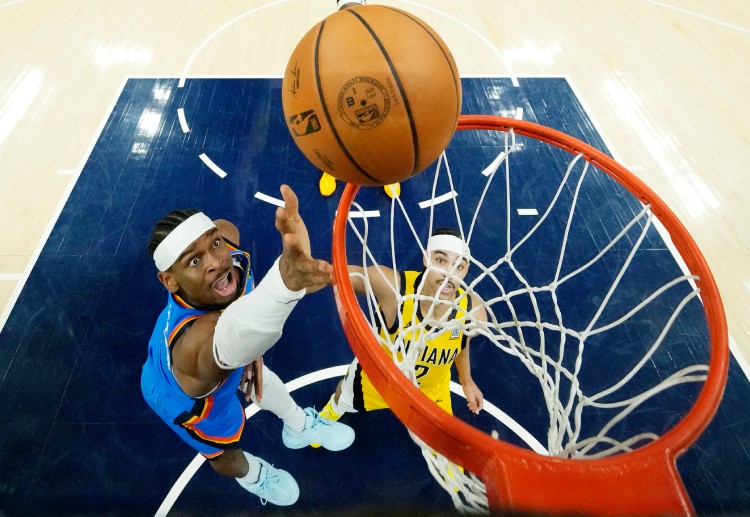 NBA: Gilgeous-Alexander ghi tới 15 điểm trong gần 5 phút cuối trận