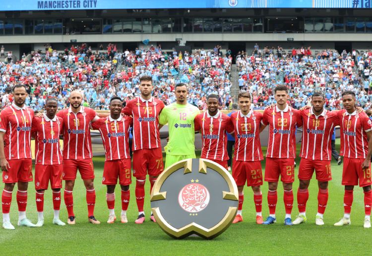 世俱杯  维达德队中老将阿姆拉巴特和南非前锋洛赫将担当锋线主力。