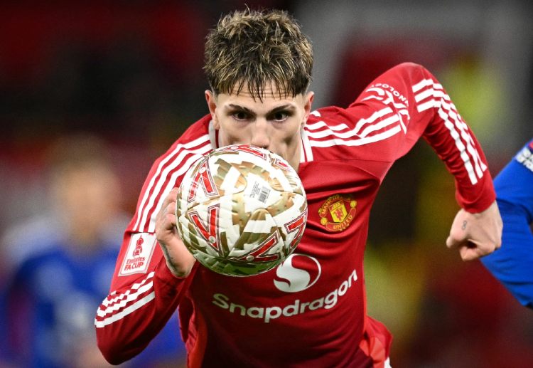 အခု လက်ရှိမှာတော့ ဂါနာချိုကို ပရီးမီးယားလိဂ် ကလပ် ၃ သင်း ဖြစ်တဲ့ အက်စတွန်ဗီလာ၊ ချဲလ်ဆီးနှင့် တော့တင်ဟမ်ဟော့စပါး တို့က စိတ်ဝင်စားနေတယ်လို့ သိရပါတယ်။