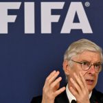 ယာဂန် ကလော့ပ်က ဖီဖာ ကလပ် ကမ္ဘာ့ဖလားကို ပြိုင်ပွဲဝင် အသင်း ၃၂ သင်း အဖြစ် တိုးမြှင့်ခဲ့တာဟာ အဆိုးရွားဆုံး စိတ်ကူးစိတ်သန်း ဖြစ်ကြောင်း ဝေဖန် ပြစ်တင်ခဲ့တာ ဖြစ်ပါတယ်။