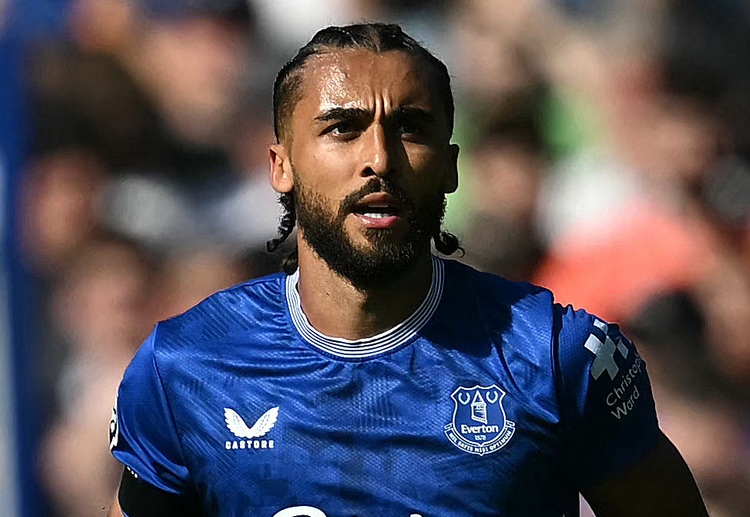 တစ်ဖက်မှာလည်း ပရီးမီးယားလိဂ် ကလပ်ဟာ တိုက်စစ်ပိုင်းကို ကြီးမားတဲ့ အပြောင်းအလဲတွေ ပြုလုပ်ဖို့ စီစဉ်နေပြီး ဟွိုက်ဂျ်လန်း၊ ရက်ရှ်ဖို့ဒ်၊ ဂါနာချို၊ ဆန်ချိုနဲ့ အန်တိုနီ တို့ကို အရောင်းစာရင်း တင်ထားပါတယ်။