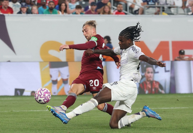 လန်ဒန် ကလပ်ဟာ ပရီးမီးယားလိဂ် နွေရာသီ စီးရီး ပွဲစဉ်မှာပဲ ယူနိုက်တက်ကို ရှုံးခဲ့တယ် ဆိုပေမယ့် ခြေစွမ်းအရတော့ သိပ်ပြီး မနိမ့်ပါးနေခဲ့တာ တွေ့ရပါတယ်။