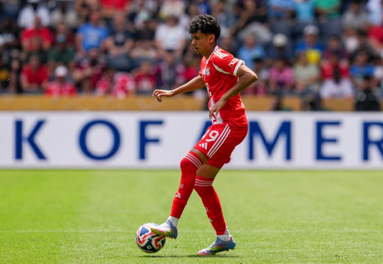 Adam Aznou chia tay nhà đương kim vô địch Bundesliga