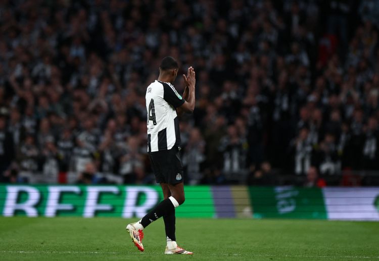 လစ်ဗာပူးလ် ကတော့ ဒီနွေရာသီမှာ ထိပ်တန်း ကစားသမား တော်တော်များများကို ခေါ်ယူ အားဖြည့်ထားပြီးတော့ ပရီးမီးယားလိဂ် ချန်ပီယံဘွဲ့ကို ထိန်းသိမ်းဖို့ ရည်ရွယ်ထားပါတယ်။