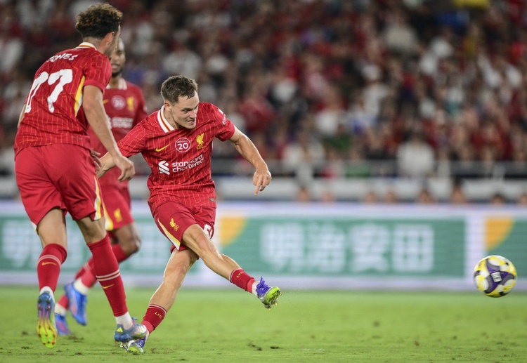 ဖလော်ရီယန် ဝစ်ဇ် ကတော့ ပရီးမီးယားလိဂ် ကလပ် လစ်ဗာပူးလ်နဲ့ အတူ ရာသီကြို ခြေစမ်းပွဲတွေ ကစားထားပြီး ဂိုးလည်း သွင်းယူထားနိုင်ပါတယ်။