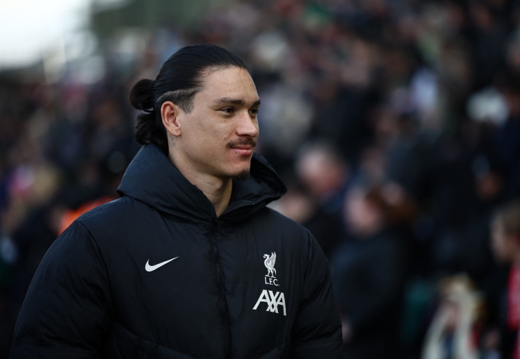 ဒါကြောင့် အေစီမီလန်က စီးရီးအေ ပြိုင်ဘက် ဂျုဗင်တပ်စ်ရဲ့ ဆားဘီးယား တိုက်စစ်မှူး ဒူဆန် ဗလာဟိုဗစ်နဲ့ ချဲလ်ဆီးက ဆီနီဂေါ တိုက်စစ်မှူး နီကိုးလက်စ် ဂျက်ဆန် တို့ကို ပစ်မှတ်ထားနေခဲ့တာ ဖြစ်ပါတယ်။