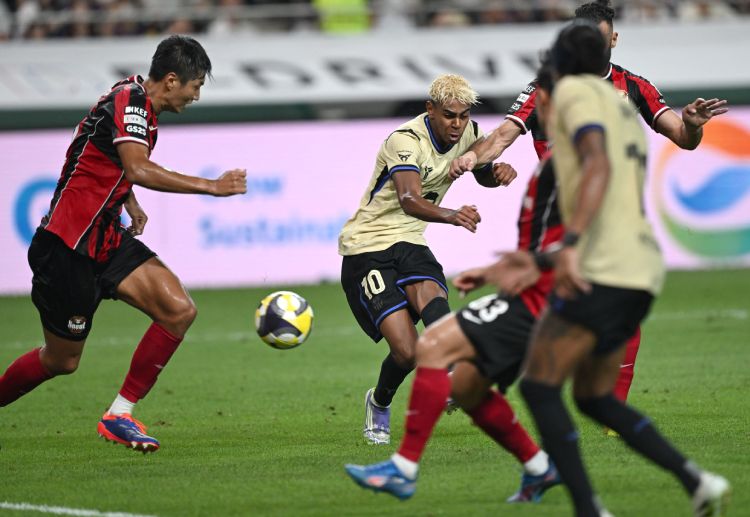 友谊赛 巴萨7比3横扫首尔FC，亚马尔双响助球队大胜。