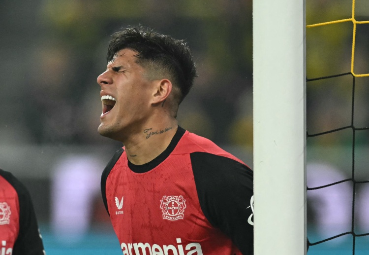 အီကွေဒေါ နောက်ခံလူ ဟင်ကပ်ပီ ကိုယ်တိုင် ကတော့ ပရီးမီးယားလိဂ် ကလပ် အာဆင်နယ်ကို ပြောင်းရွှေ့ဖို့ စိတ်အားထက်သန်နေပြီး နှစ်ဦး နှစ်ဘက် သဘောတူညီထားခဲ့ပြီးလည်း ဖြစ်ပါတယ်။