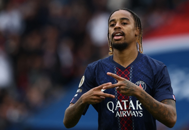 法甲联赛 维蒂尼亚两次助攻，巴尔科拉梅开二度，巴黎圣日尔曼2比0轻取朗斯。