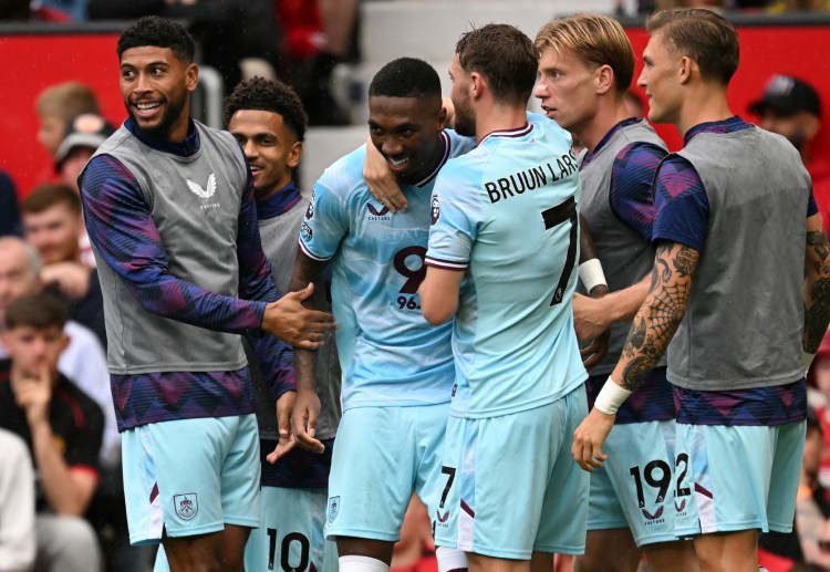 英超联赛  在过去的两轮联赛中，安东尼凭借2粒进球和1次助攻，成为伯恩利最有可能攻破利物浦防线的前锋。