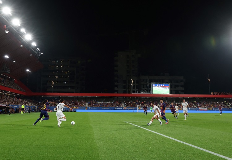 La Liga: Valencia thua đậm Barcelona