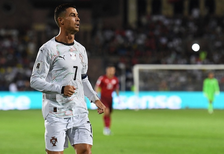 ကမ္ဘာ့ဖလား ခြေစစ်ပွဲ အဆင့် မှာတော့ ပေါ်တူဂီနဲ့ ၄ ကြိမ် တွေ့ဆုံထားခဲ့ပြီး ၄ ကြိမ် စလုံး အနိုင်ရထားခဲ့ပါတယ်။