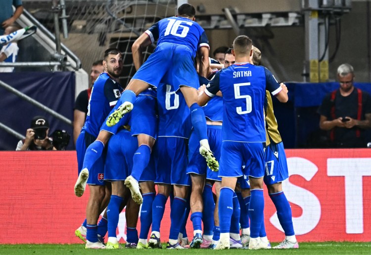 世界杯预选赛 斯特雷莱茨进球,帮助斯洛伐克以2比0战胜德国,胜利在望。