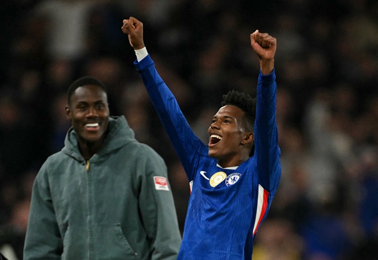 이날 승리로 첼시는 리그 3경기 무승의 고리를 끊고 6위로 올라섰다