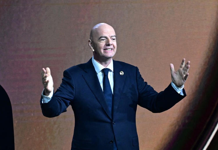 ၁၉၃၀ ခုနှစ်မှာ စတင် ကျင်းပခဲ့တဲ့ ကမ္ဘာ့ဖလား ပြိုင်ပွဲ ကတော့ လက်ရှိအချိန်ထိ ၂၂ ကြိမ် ကျင်းပ ပြုလုပ်ထားခဲ့ပြီး ချန်ပီယံ အသင်း ကတော့ ၈ သင်းသာ ထွက်ပေါ်ထားခဲ့ပါသေးတယ်။