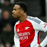 အာဆင်နယ်ဟာ လာမယ့် တစ်ပတ်မှာ စပါးနဲ့ ပွဲက စပြီး ပွဲကြပ်တော့မှာ ဖြစ်သလို အဲဒီနောက်ပိုင်းမှာ ပရီးမီးယားလိဂ်မှာရော၊ ချန်ပီယံလိဂ် မှာပါ အသင်းကြီးတွေနဲ့ ရင်ဆိုင်ရဖို့ ရှိနေပါတယ်။