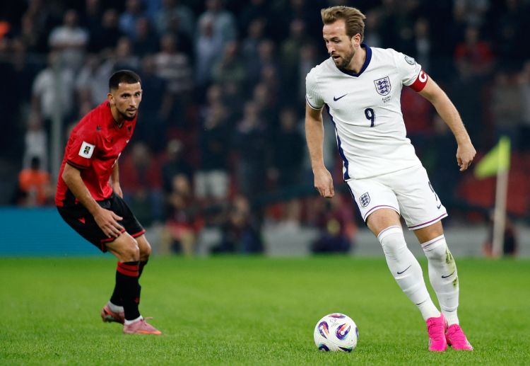 世界杯预选赛 阿利吉不慎乌龙助攻,凯恩门前抢点破门,为英格兰首开纪录。