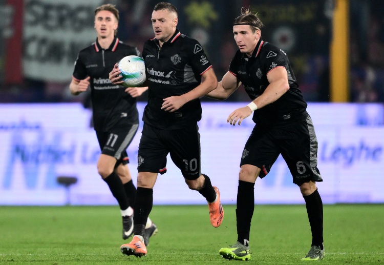 意甲联赛  克雷莫纳锋线由博纳佐利和资深球员瓦尔迪领衔。