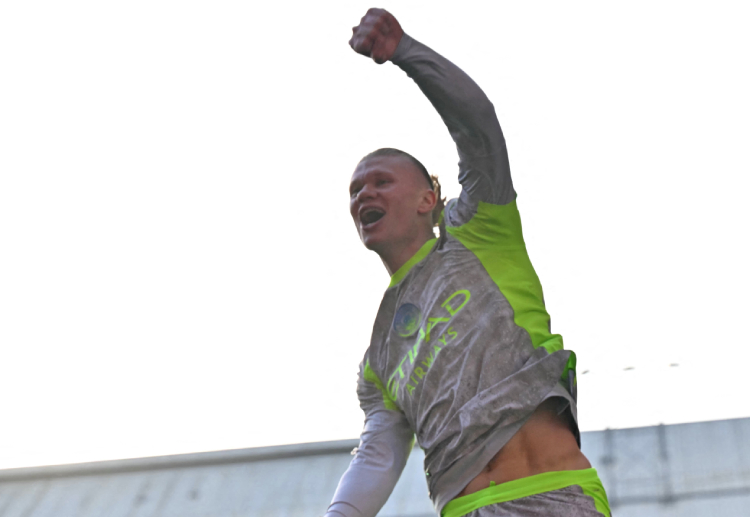 ဟာလန်း အနေနဲ့ ပရီးမီးယားလိဂ် ပြိုင်ဘက်တွေထဲမှာ ဆိုရင် ဝက်စ်ဟမ်းကို ဂိုးအများဆုံး သွင်းယူနိုင်ခဲ့တာလည်း ဖြစ်ပါတယ်။