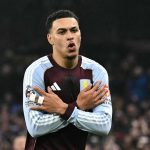 ပွဲစဉ် ၁၇ အပြီး မှာတော့ အက်စတွန်ဗီလာက ရမှတ် ၃၆ မှတ်နဲ့ ပရီးမီးယားလိဂ် အမှတ်ပေးဇယား အဆင့် ၃ နေရာမှာ ရပ်တည်နေပြီး အာဆင်နယ်နဲ့ မန်စီးတီးကို ဆက်လက် ဖိအားပေးထားနိုင်ခဲ့ပါတယ်။