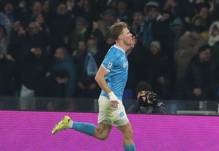 ယူနိုက်တက် ကနေ စီးရီးအေ ကလပ်မှာ အငှားနဲ့ လာရောက် ကစားနေတဲ့ ဟွိုက်ဂျ်လန်းက နေပဲလ် ကလပ် အတွက် ပြိုင်ပွဲစုံ ပွဲ ၂၀ ကစားပြီး ၉ ဂိုးသွင်းကာ ၂ ဂိုး ဖန်တီးထားပါတယ်။