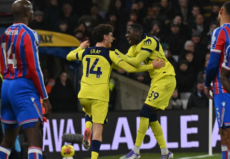 Tottenham giành 3 điểm trên sân khách ở vòng 18 Premier League