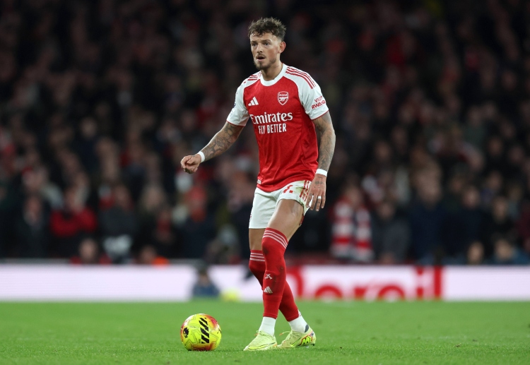 အင်္ဂလန်သား ကိုတော့ ပရီးမီးယားလိဂ် ပြိုင်ဘက် အဲဗာတန်က ခေါ်ယူဖို့ ကြိုးပမ်းနေပါတယ်။