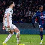 法甲联赛 巴黎圣日尔曼依靠登贝莱的两粒进球，在王子公园主场以3比0击败里尔。